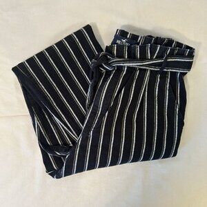 Women's Hollister Black White Striped Cotton Cuffed Pants Size 7 Ultra High Rise